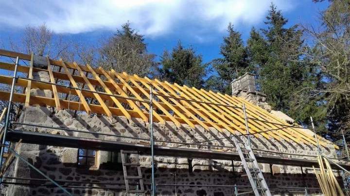 Une structure solide et résistante pour votre toiture.
